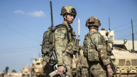 Des soldats américains en patrouille à Tall Hamis, le 24 janvier 2024, au nord-est de la Syrie.