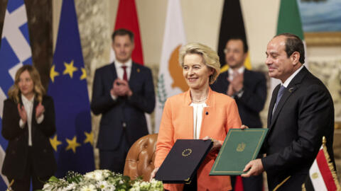 European Commission President Ursula von der Leyen and Egypt's President Abdel Fattah al-Sisi presenting signed declarations after their summit with the leaders of Austria, Belgium, Cyprus, Greece, an