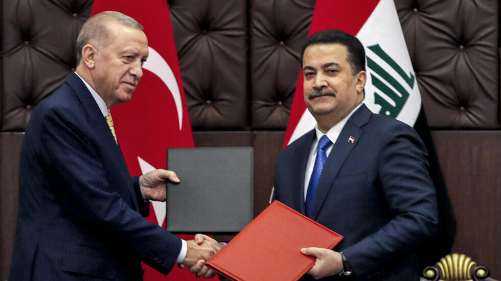 الرئيس التركي رجب طيب أردوجان ورئيس الحكومة العراقية محمد السوداني