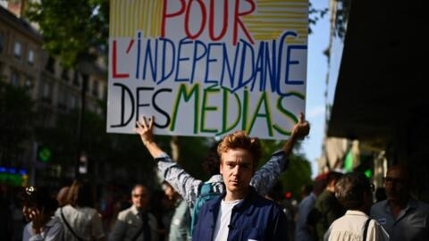 "For media independence" reads the placard, during an RSF meeting in support to the Journal du Dimanche in (JDD) 27 June 2023 to protest the appointment of a new editor with links to the far right, underlining the rightwards shift of France's media and politics.