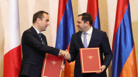 Министр обороны Армении и министр вооруженных сил Франции подписали в Ереване новые соглашения о сотрудничестве, 23 февраля 2024.