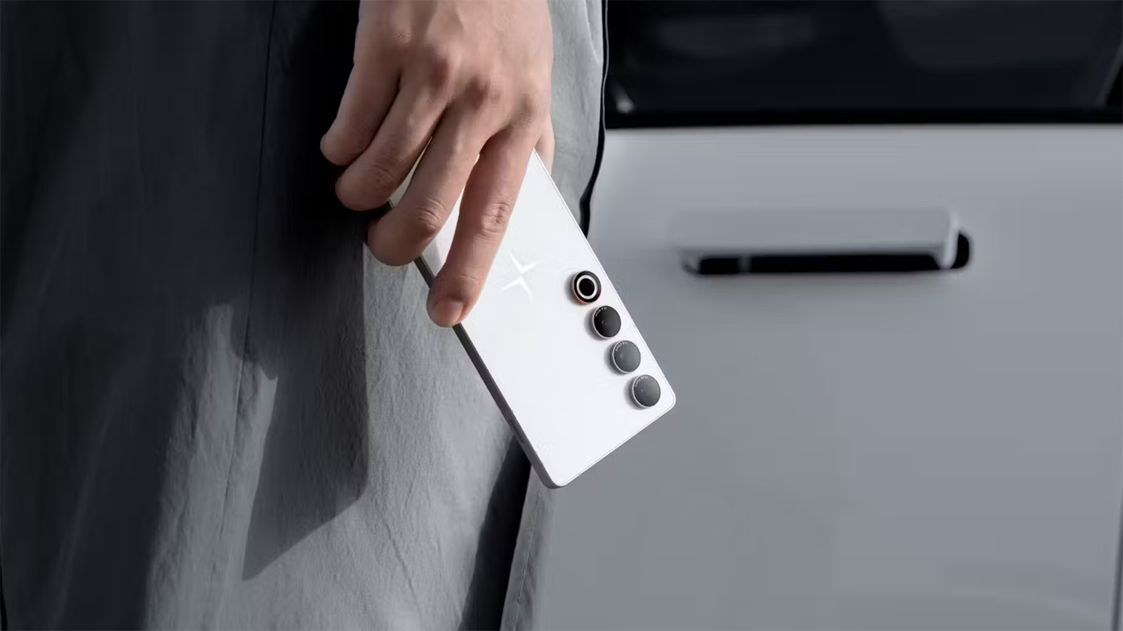 <p>Polestar Phone</p>