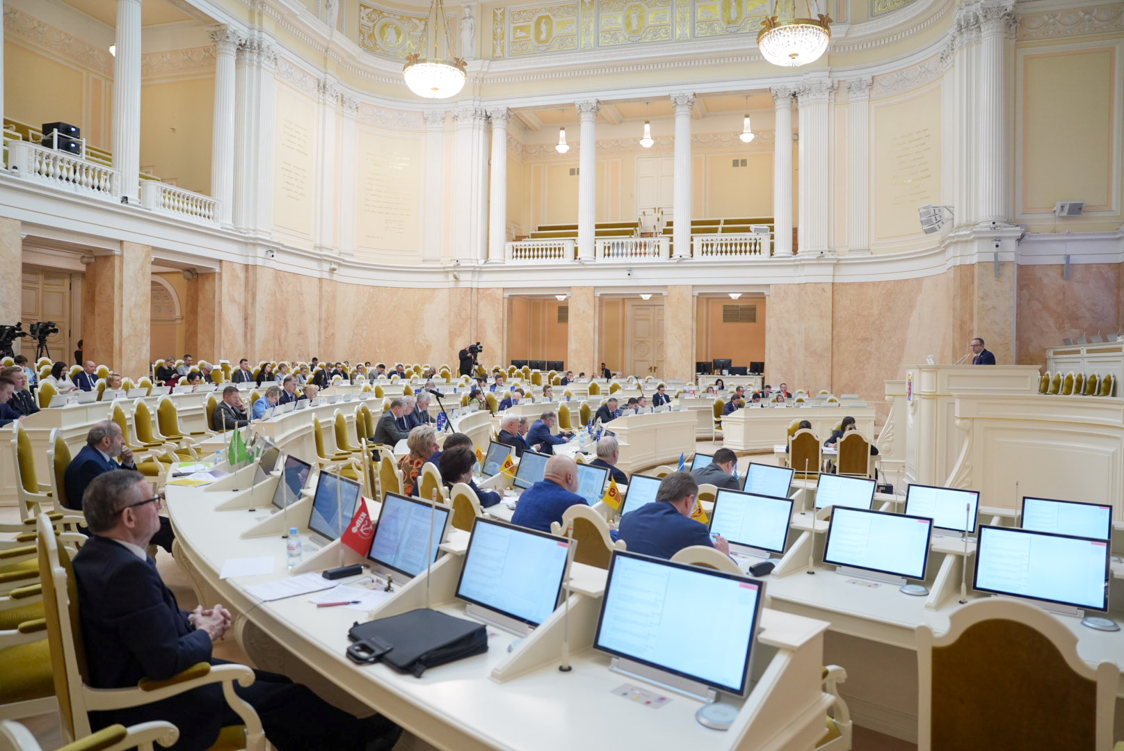 Фото: сайт петербургского парламента