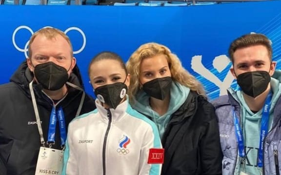 Камила Валиева и ее тренеры