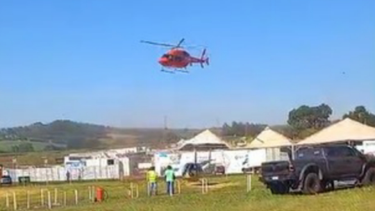 Pilotos de helicóptero que fez tenda cair culpam outras aeronaves - Foto: (Douglas Donizete Machado)