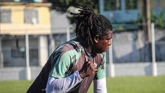 Série D: Ney comemora mais uma semana para treinar o novo time do Serra