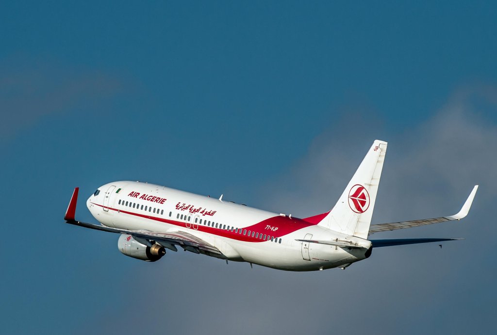 A stowaway, who is belived to be in his 20s but was not carrying any ID, was found alive on an Air Algerie flight that landed at Orly Airport on 28 December, 2023 | Photo: AFP PHOTO / PHILIPPE HUGUEN
