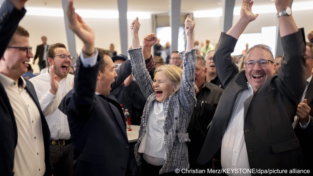 SVP candidates celebrate solid wins in general elections on October 22, 2023 | Photo: picture alliance / Christian Merz