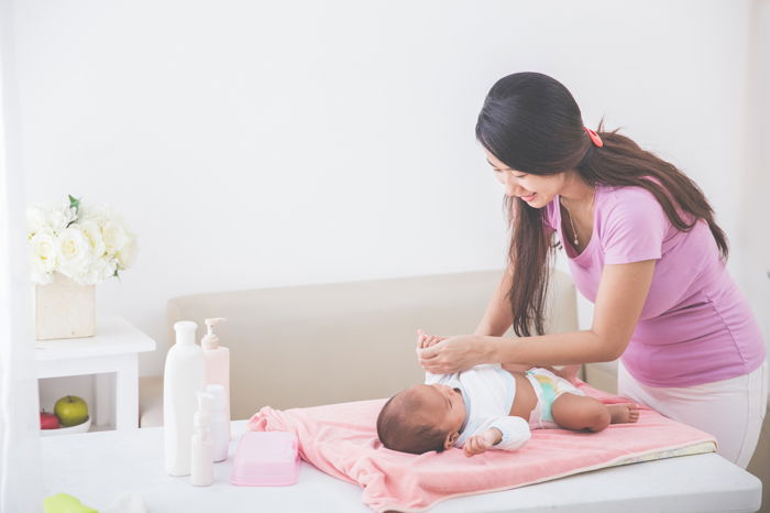 New Parents Guide: Essential Tips for Managing Newborn Diaper Changes Like a Pro