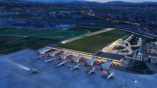 Проект нового аэропорта Флоренции с виноградником на крыше