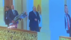 Лукашенко пришел в Кремль с розами, Пашинян был озадачен: видео визита