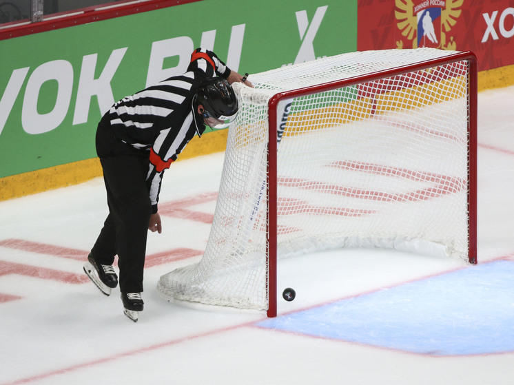 Матчи чемпионата мира 2024 года запрещено посещать с национальными флагами и иной атрибутикой Российской Федерации и Белоруссии, проинформировали в пресс-службе Международной федерации хоккея (IIHF)