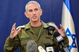  İsrail askeri sözcüsü Daniel Hagari (Arşiv- Reuters)