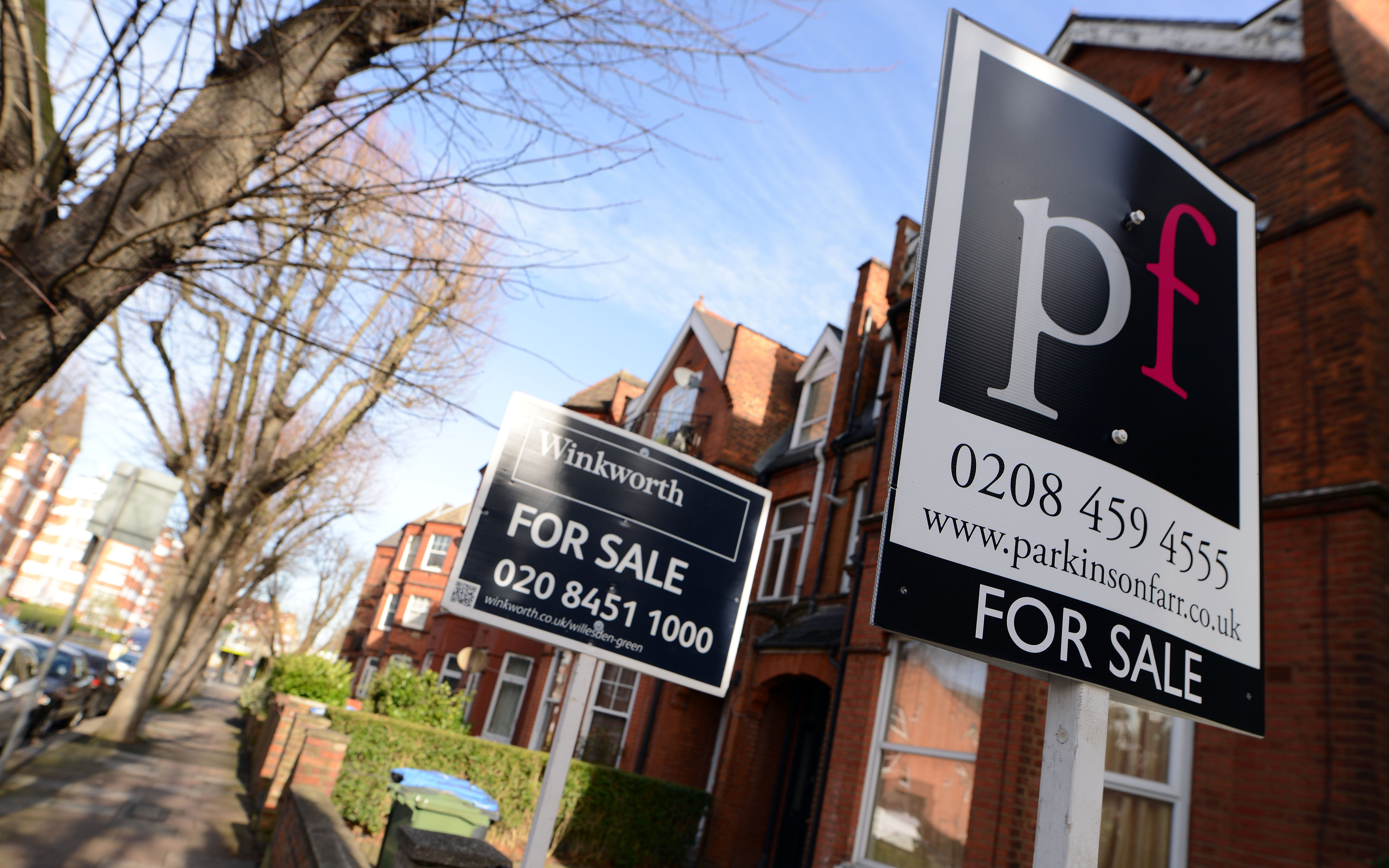 Six things buyers should never do when dealing with an estate agent 