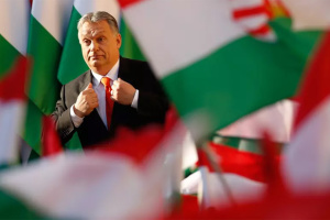 Орбан каже, що Євросоюз нині «не той», до якого Угорщина приєдналася 20 років тому