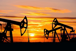 Нафта дорожчає після обвалу цін напередодні