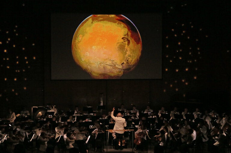 The New York Philharmonic, conducted by Bramwell Tovey, performing Holst’s “The Planets” in 2013.