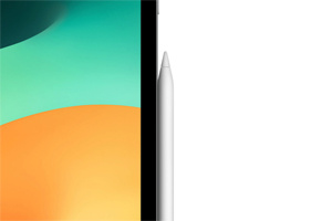 Apple Pencil magnetically attached to iPad
