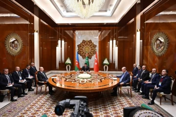 Первый саммит Туркменистан-Азербайджан-Турция — «сверка часов»
