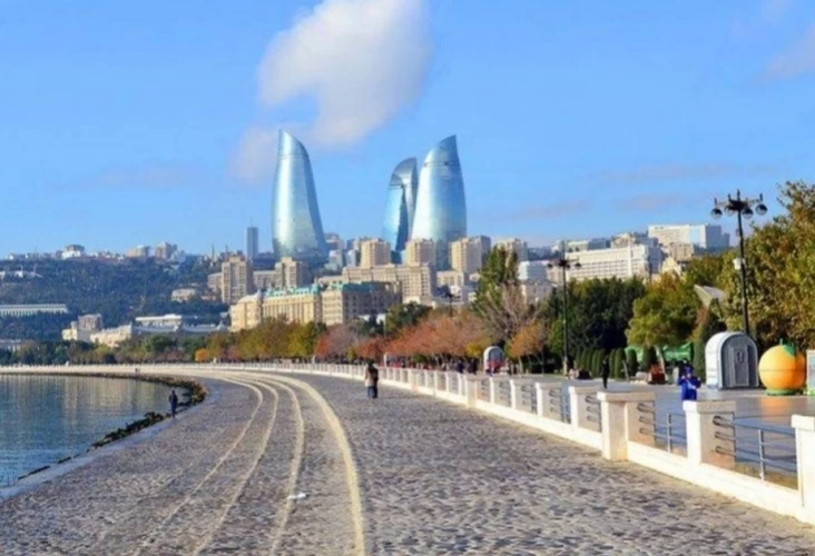 В субботу в Баку будет +29, в районах до +30