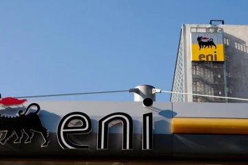 Итальянская Eni сократила квартальную чистую прибыль вдвое