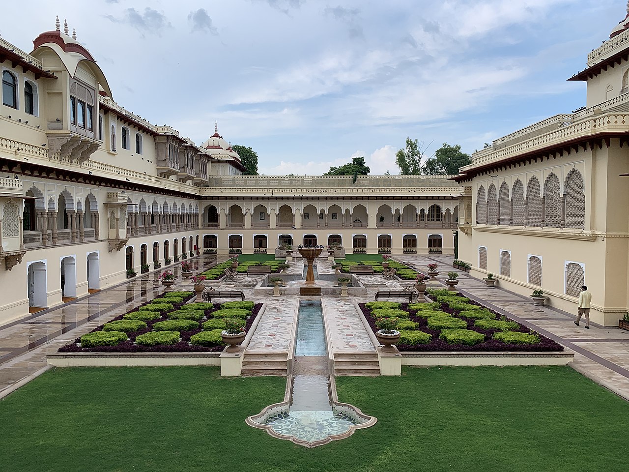   Rambagh Palace   courtyard.jpg