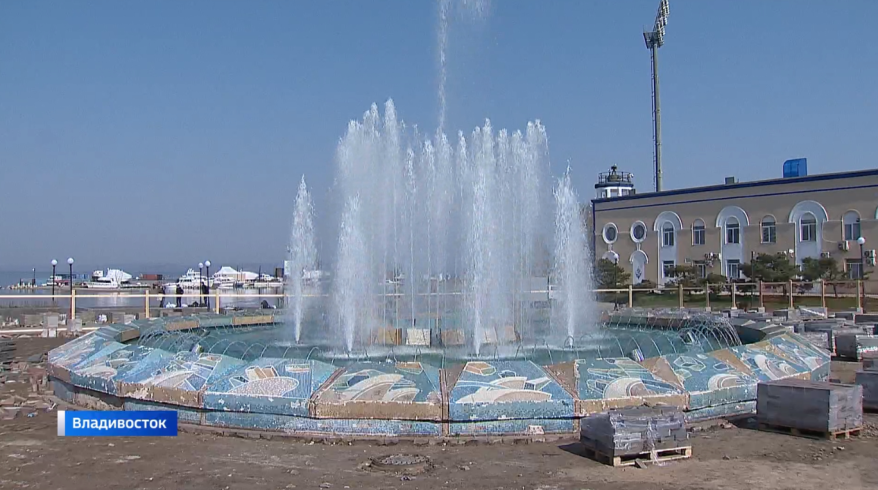 Во Владивостоке открылся сезон фонтанов