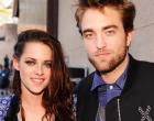  Actors Kristen Stewart and Robert Pattinson attend the 2012 Teen Choice Awards at Gibson Amphitheatre on July 22, 2012 in Universal City, California.