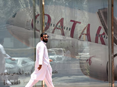 Самолет катарских авиалиний в Эр-Рияде