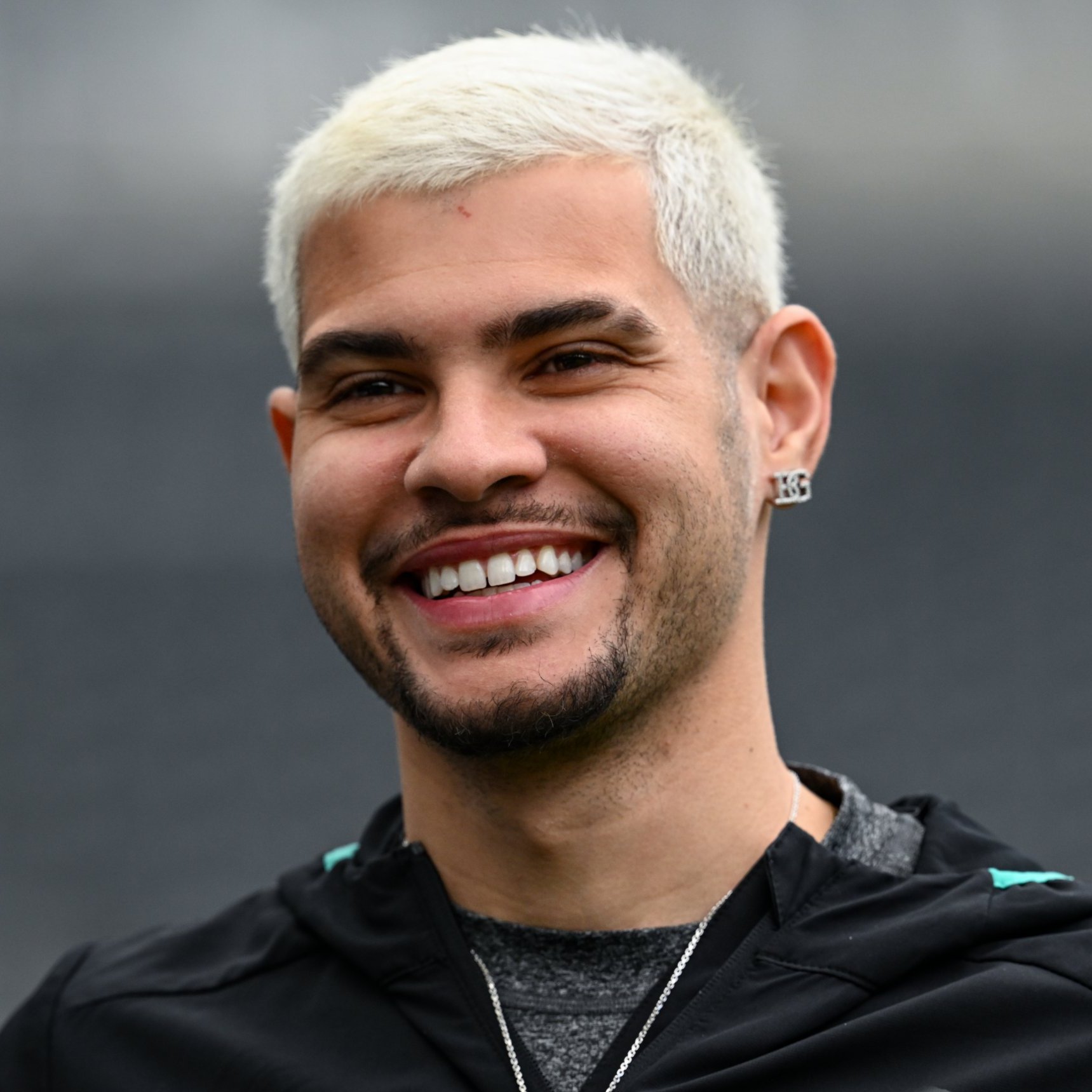 Article thumbnail: Guimaraes was the centre of attention at St James' Park on Saturday (Photo: Getty)