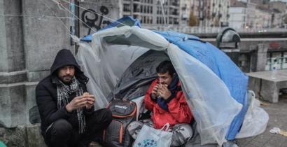 Belgian reception crisis - asylum seekers in makeshift tent 2023