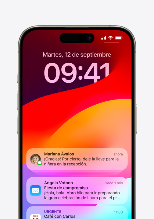 La pantalla de un iPhone muestra un iMessage encriptado, una notificación de Mail y una invitación urgente de Calendario.