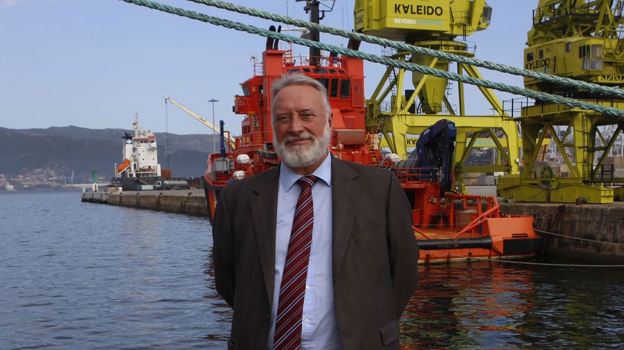 López Veiga standing at the Port of Vigo