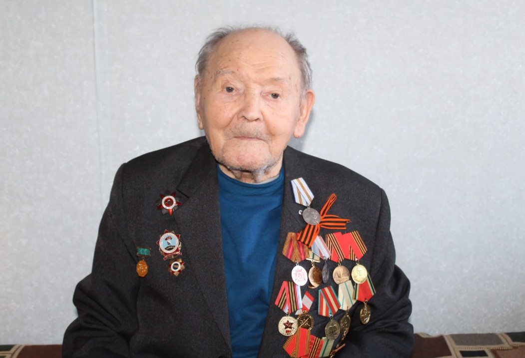 Участник Сталинградской битвы Иван Ладанов рассказал, как штурмовал Мелитополь, доставлял документы для Жукова и встретил Победу в Латвии