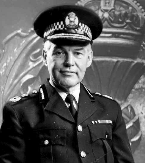 Tributes to Lockerbie top cop