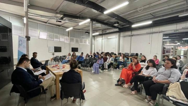 MIP participates in panel discussion on conflict prevention at Srebrenica Youth School