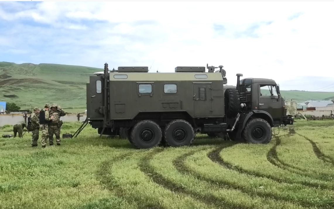 Тактико-специальное учение в Карачаево-Черкесской Республике. Фото: http://nac.gov.ru/antiterroristicheskie-ucheniya/taktiko-specialnoe-uchenie-v-karachaevo.html