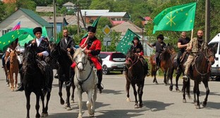 Участники конного пробега в Сочи, фото предоставил Сальбий Гербо 