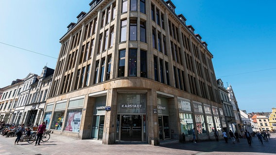 Das Karstadt-Stammhaus in Wismar. © picture alliance / imageBROKER | B. Bönsch Foto: picture alliance / imageBROKER | B. Bönsch