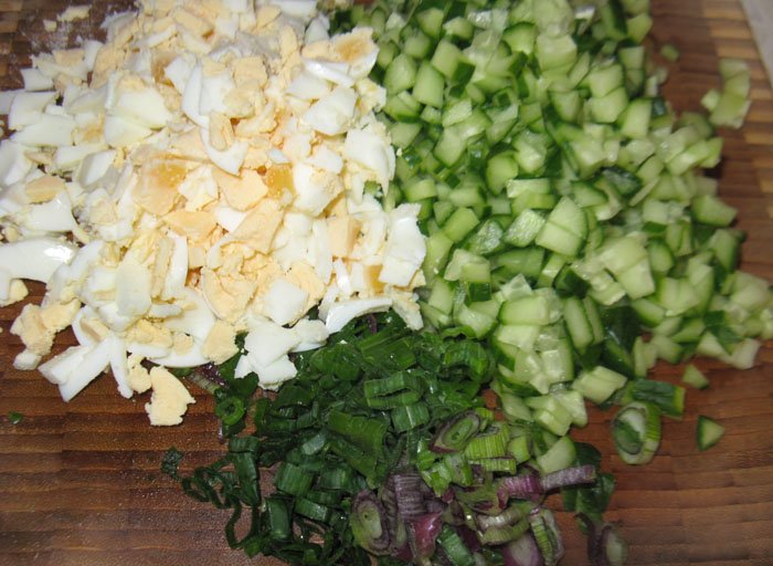 Фото рецепта - Сырные корзинки с салатом из языка - шаг 4
