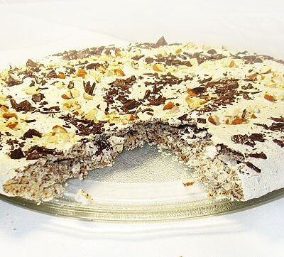 Миндально-шоколадный пирог из белков - рецепт с фото