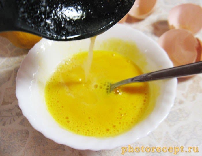Фото рецепта - Желтый суп с чечевицей и сырым желтком - шаг 5
