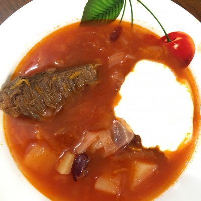 Борщ с фасолью – сытный суп с мужским характером - рецепт с фото