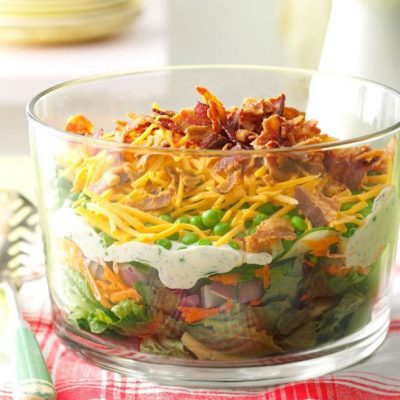 Праздничный салат из языка с горшком, сыром и морковью - рецепт с фото