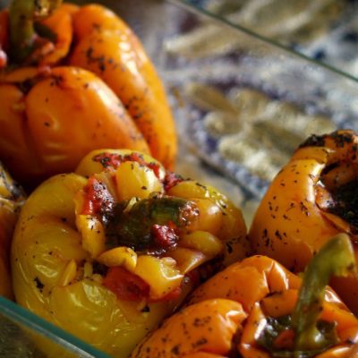 Перец, фаршированный кальмарами и овощами - рецепт с фото