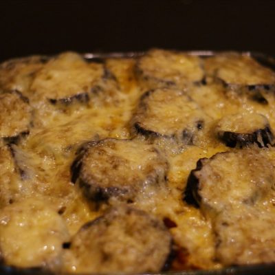 Запеченные баклажаны с картофелем и сыром - рецепт с фото