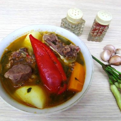 Шурпа с бараниной в казане по-узбекски - рецепт с фото