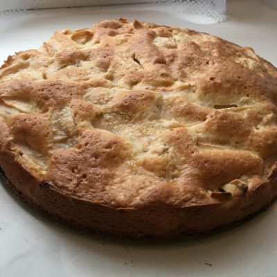 Яблочный пирог в духовке - рецепт с фото