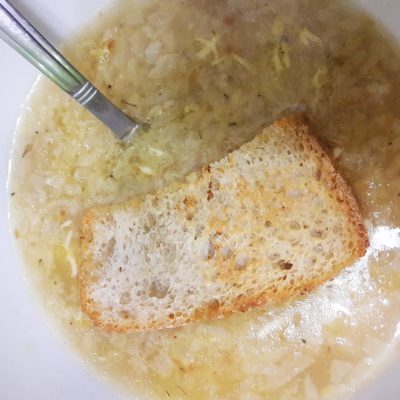 Французский луковый суп - рецепт с фото