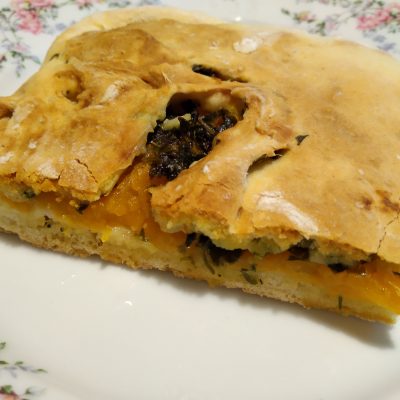Аджарский пирог с тыквой и кинзой - рецепт с фото